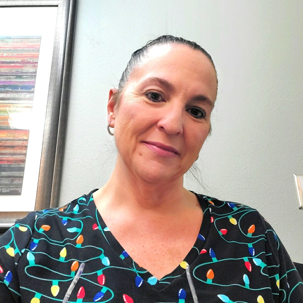 Meet your Posher, Lorie